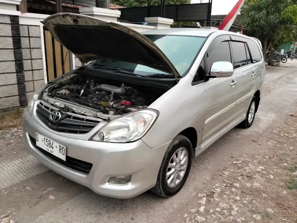 Toyota Inova Diesel G matic 2005