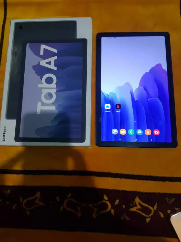 Samsung Tab A7 ram 3/32 Tablet+kotak kondisi bagus mulus dan No minus