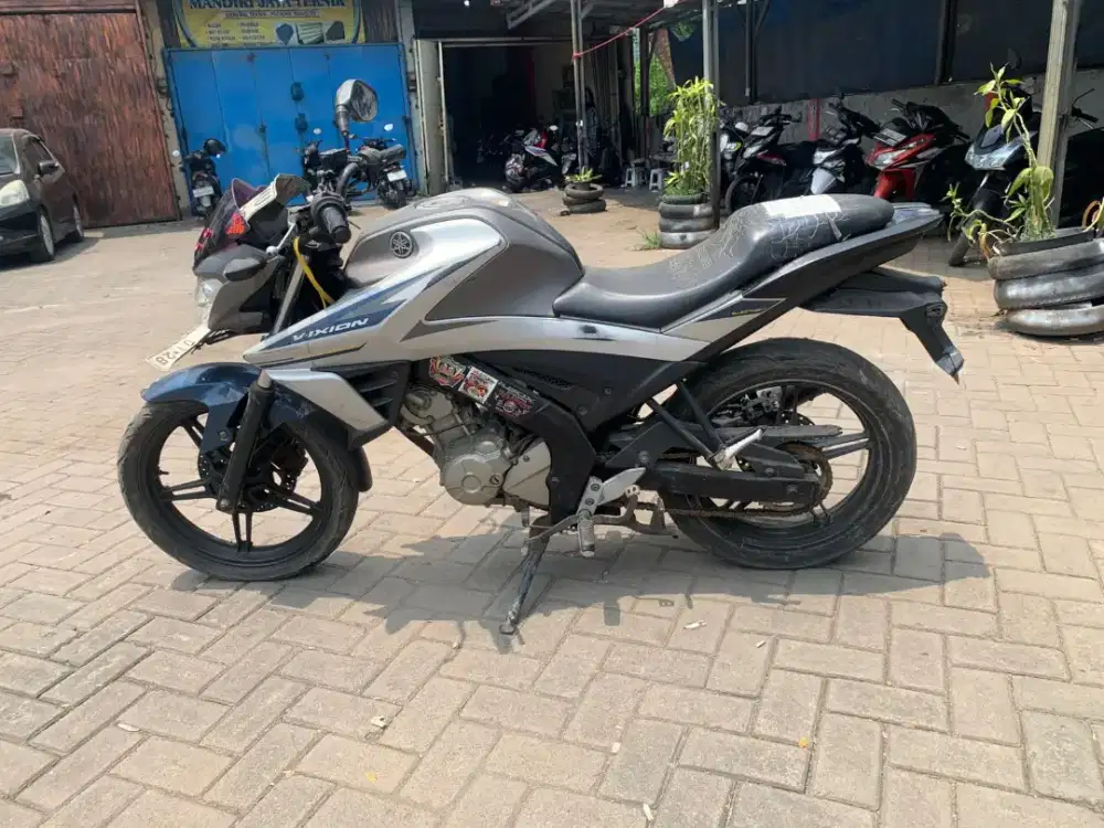Vixion tahun 2017 new Ss lengkap