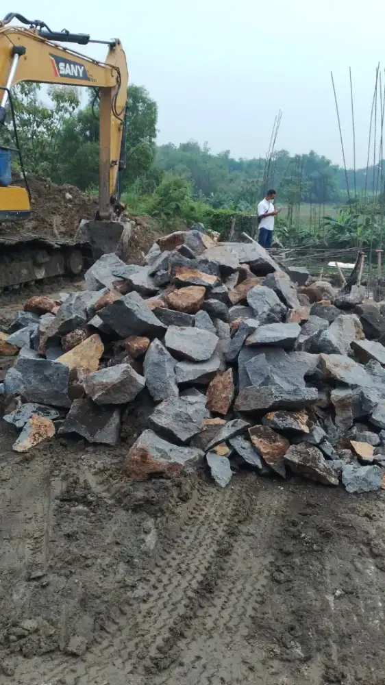 Batu Pondasi / Batu Kewal / Batu Kali / Batu Belah