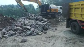 Batu Pondasi / Batu Kewal / Batu Belah / Batu Kali