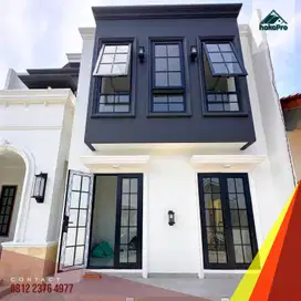Rumah MEWAH 3Lt 6 Kamar Plus KOLAM RENANG Di Jagakarsa, Jakarta Selatan Dekat Ke Andara [AR174]