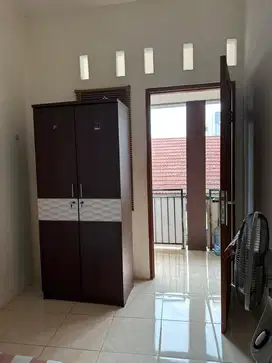 Kosan Karyawan Pria