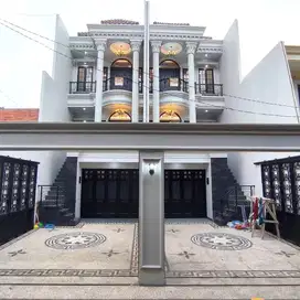 Rumah Dijual MEWAH Eropa Klasik Pejaten Pasar Minggu Jakarta Selatan SIAP HUNI 3Lt 5 Kamar [AR095]