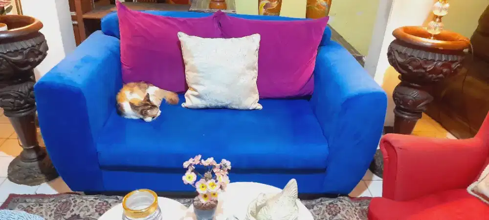 Sofa doubel seater Second