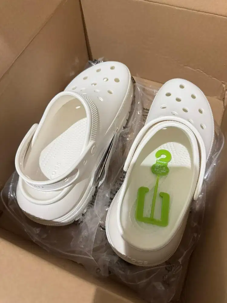 Crocs Classic Mega Crush Unisex Clog