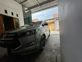 Innova Venturer 2.4 / AT