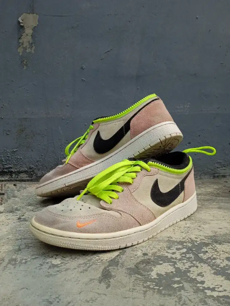 Sepatu Nike air jordan 1low switch