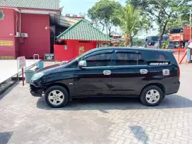 Toyota Inova 2005