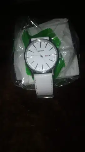Dijual cepat jam tangan pria merek NIXON/ORI