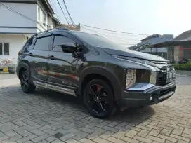 Xpander Croos Pemium Rockford BlackEdition