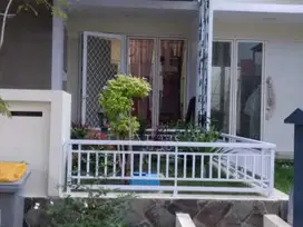 Disewakan Rumah di Cluster Adara Harapan Indah Bekasi
