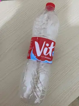 botol bekas vit air mineral