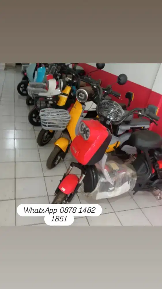 Menjual berbagai jenis sepeda listrik