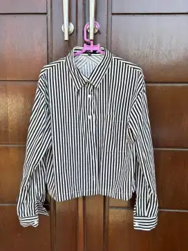 HARDWARE Kemeja Garis Crop
