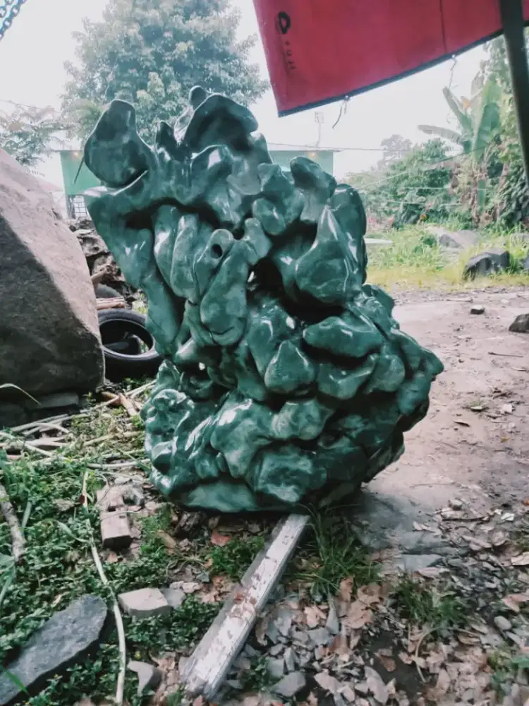 Koleksi pribadi hiasan Batu ijo Garut Semi kristal Bos