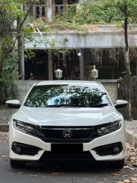 JUAL CEPAT CIVIC TURBO 2016 AT PUTIH