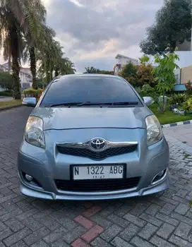 Toyota Yaris S LIMITED MATIC 2010