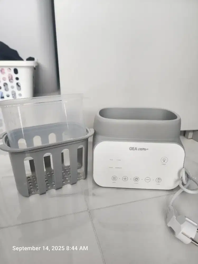 GEA BABY BOTTLE WARMER & STERILIZER
