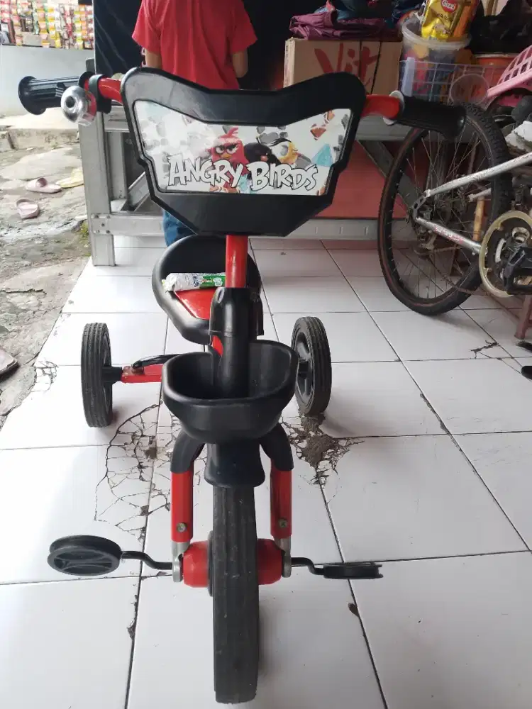 Sepeda anak roda 3