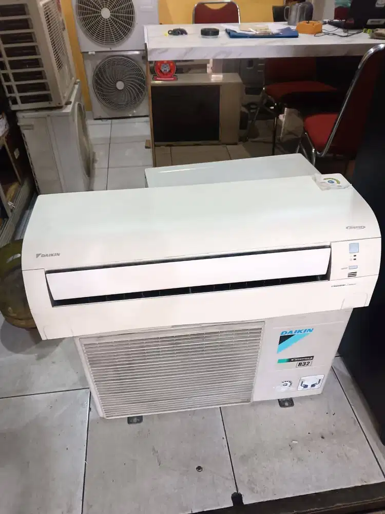 AC Daikin Inverter 3/4 PK – Hemat Listrik, Dingin Cepat