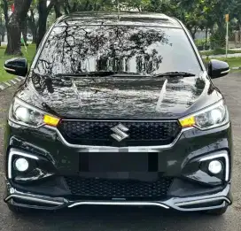 Ertiga Sport Hitam Manis (Tipe Tertinggi)