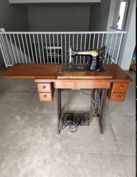 BU mesin jahit kaki & tangan merk singer kond bagus