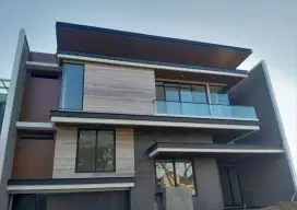 Citraland Baru Gress Cluster Favorit Siap Huni Swimming Pool Bagus Sby