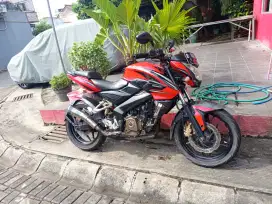Kawasaki pulsar 200cc