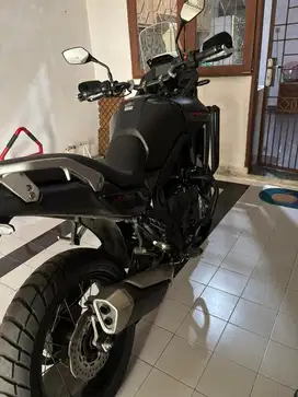 Honda transalp 750