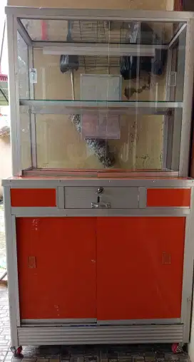 Dijual Etalase Makanan Tinggi Sampe Roda 135CM Lebar 100Cm No Minus