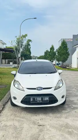 Ford Fiesta 2012 AT
