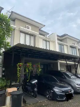 Dijual rumah siap huni 2 lantai dekat stasiun jurang Mangu
