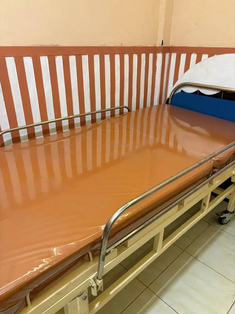 Bed Ranjang Pasien