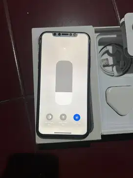 Dijual Iphone Xs Grey 64GB Mulus Lengkap Terdaftar