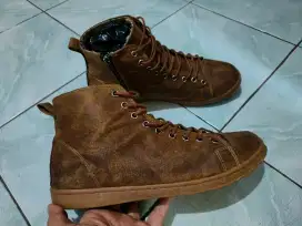 Sepatu Kulit Eropa size 42,5 bukan converse timberland