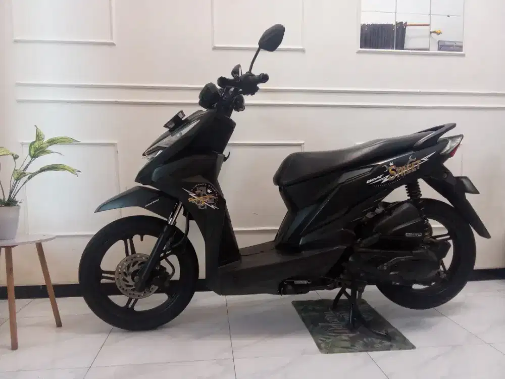 Honda beat street 2016