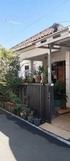 Dijual rumah sejuk dan nyaman
