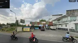 Tanah luas pinggir Jalan
