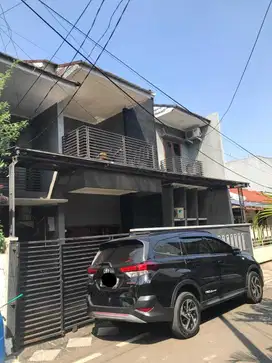 DIJUAL RUMAH RAPI DI CEMPAKA PUTIH JAKARTA PUSAT