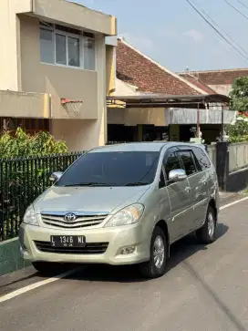 Kijang Innova G Diesel Matic 2011