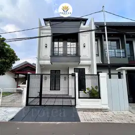 Dijual Rumah Klasik Modern di Griya Loka BSD