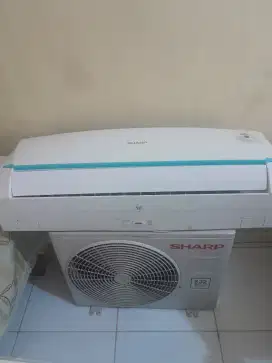Jual ac shap thailand 1/2 PK kondisi normal masih orian pabrik
