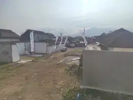 Tanah SHM Strategis 112 m² Poros Jalan Bumiayu