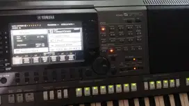 Yamaha psr s770