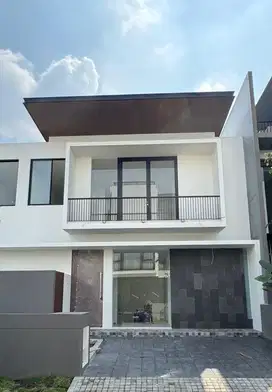 Dijual rumah baru gress dian istana dekat graha family surabaya