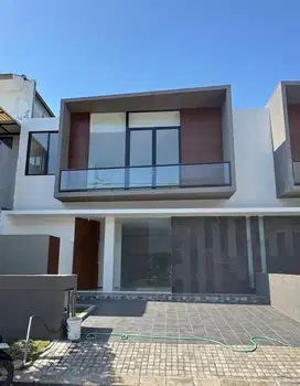 Dijual rumah New Surabaya Barat dian istana dekat graha family