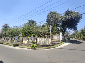 Tanah Poros Jalan Sekolah Internasional Thursina 3 menit UMM