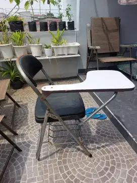 Jual kursi lipat kuliah bekas