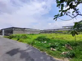 Jalan Palagan, Tanah Sleman Jogja, dekat SMPN 4 Ngaglik